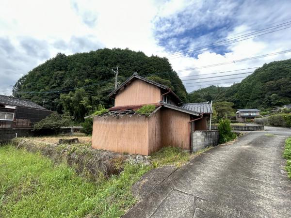 塩田町大字五町田　戸建 前面道路含む現地写真 