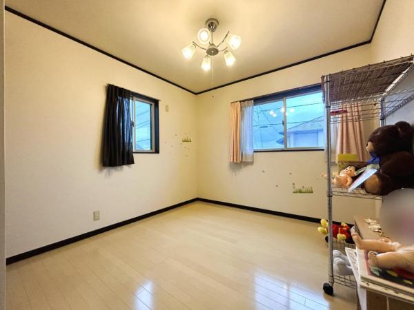 久保田町大字新田　戸建 洋室