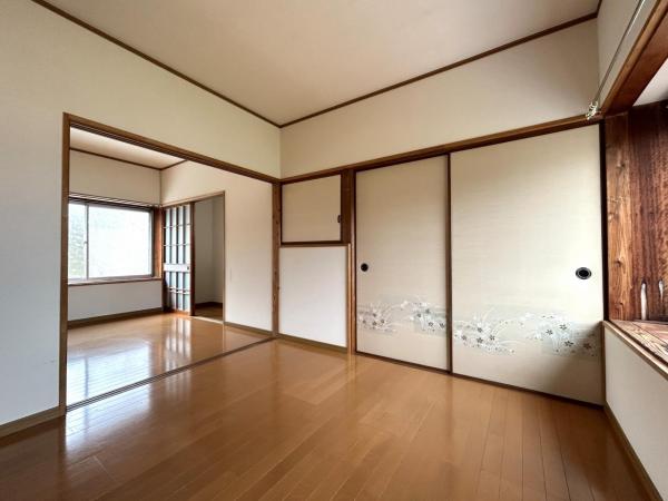 嬉野町大字下野　戸建 洋室