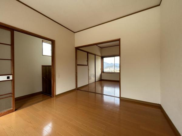 嬉野町大字下野　戸建 洋室