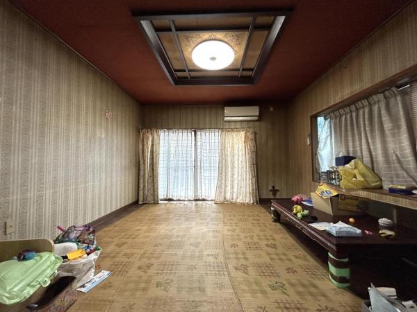 小城町晴気　戸建 洋室