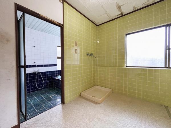 牛津町上砥川　戸建 脱衣場