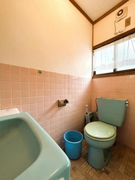 牛津町上砥川　戸建 トイレ 