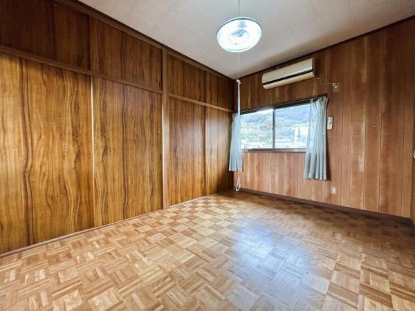 牛津町上砥川　戸建 洋室