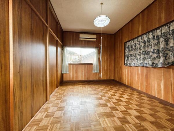 牛津町上砥川　戸建 洋室