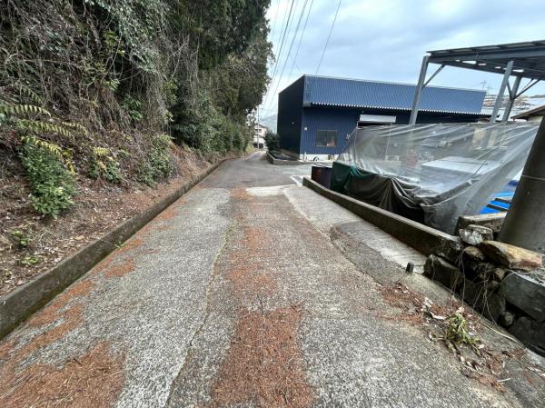 嬉野町大字下野　戸建 前面道路含む現地写真 