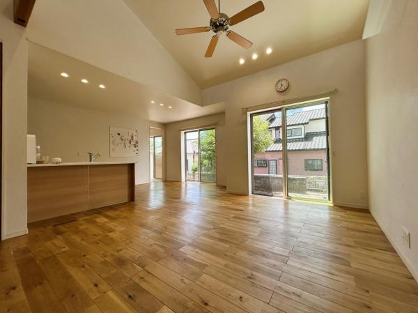 小城町松尾　戸建 リビングダイニング