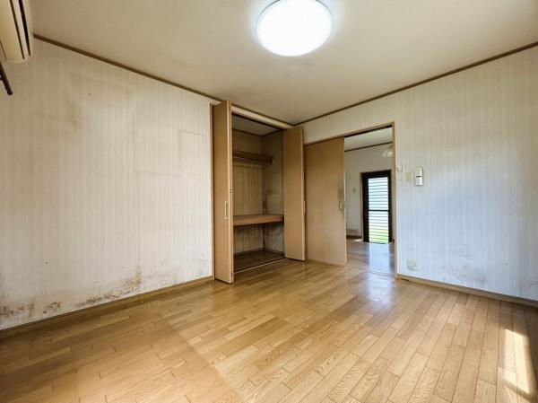 久保田町大字新田　戸建 洋室