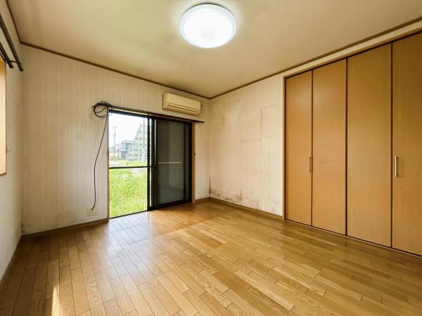 久保田町大字新田　戸建 洋室