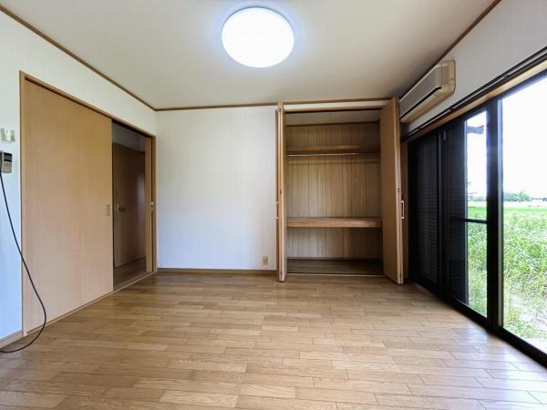 久保田町大字新田　戸建 洋室