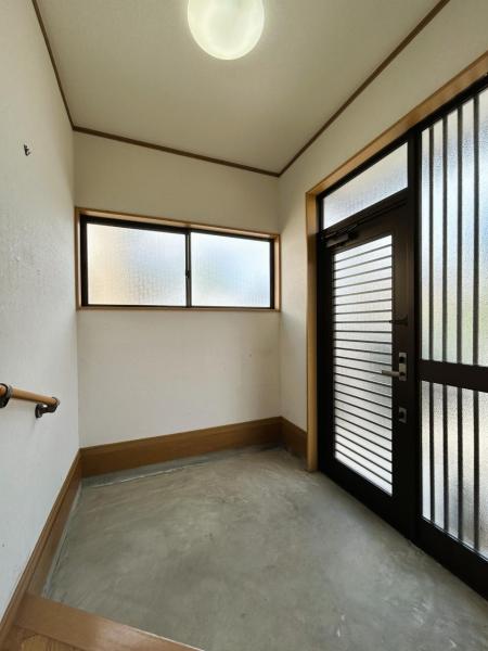 久保田町大字新田　戸建 玄関 