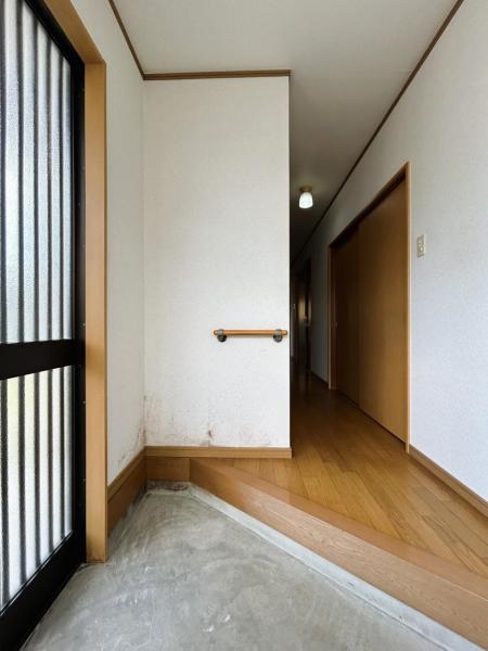 久保田町大字新田　戸建 玄関 