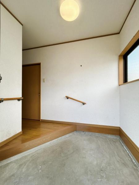 久保田町大字新田　戸建 玄関 