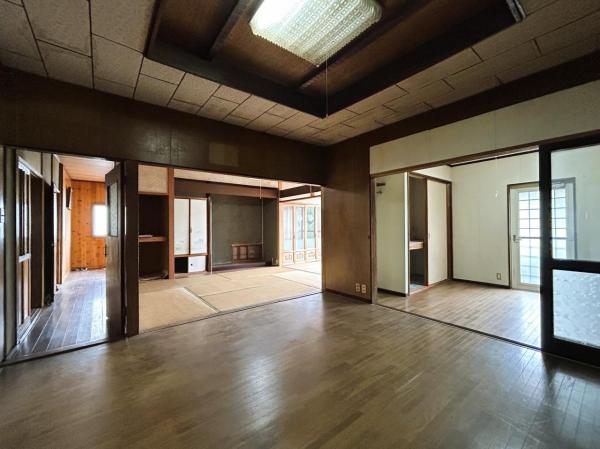 荒木町下荒木　戸建 洋室