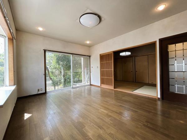 小城町　戸建 リビングダイニング