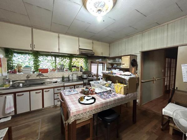 広川町大字広川　戸建+アパート ダイニング