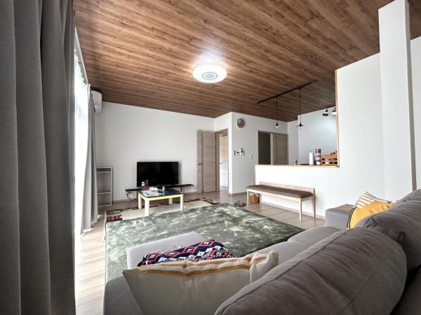 小城町晴気　戸建 リビングダイニング