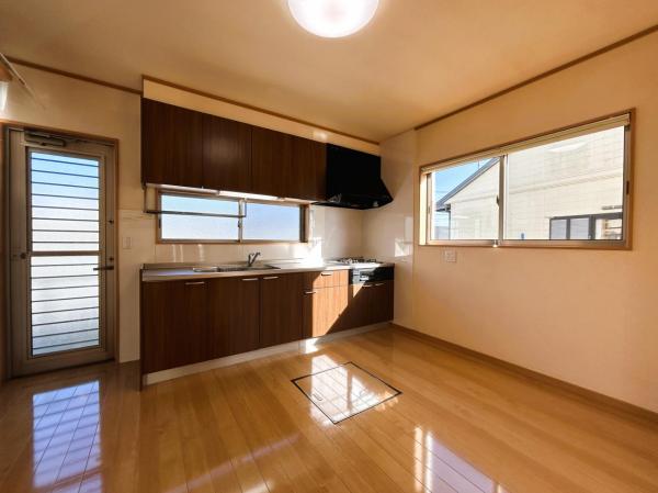 久保泉町下和泉　戸建 ダイニング