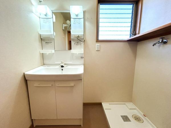 久保泉町下和泉　戸建 洗面台・洗面所 