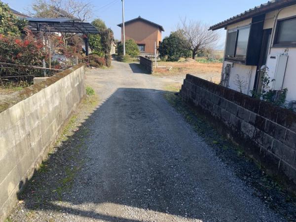 神埼市神埼町田道ケ里 前面道路含む現地写真 