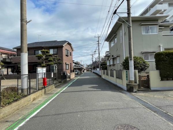 糸島市高田2丁目 前面道路含む現地写真 