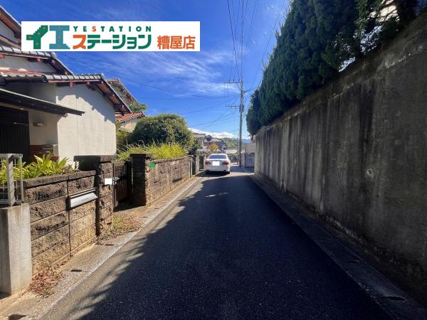 粕屋町長者原東７丁目　土地 前面道路含む現地写真 