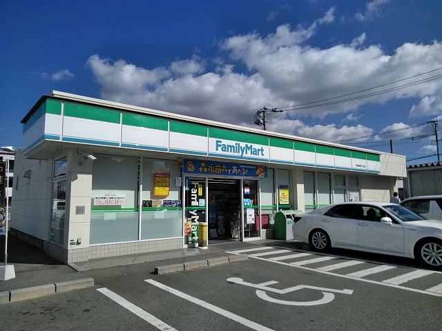 ファミリーマート 博多駅南六丁目店