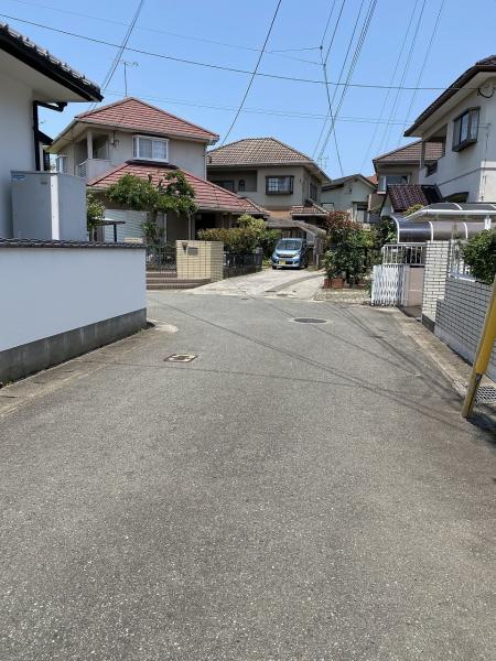 唐原5丁目戸建 前面道路含む現地写真 