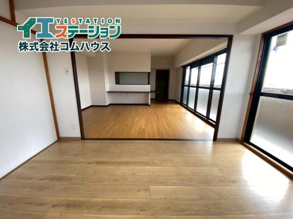 グランピアグーテンハイツ箱崎V リビング 