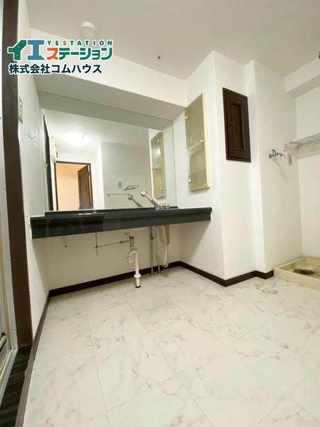 グランピアグーテンハイツ箱崎V 洗面台・洗面所 