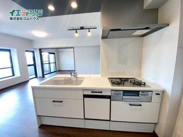 JGMベリテュード箱崎公園セカンドステージ キッチン 