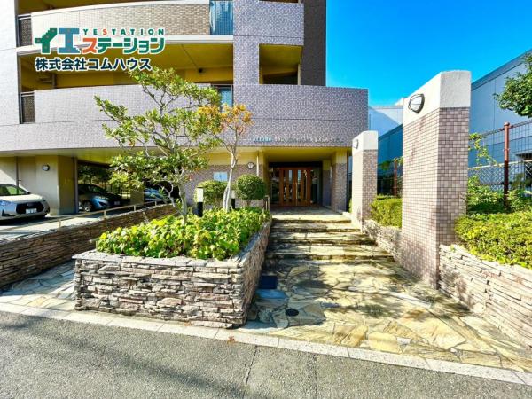 アルフィーネ新箱崎パークサイド エントランス（外）