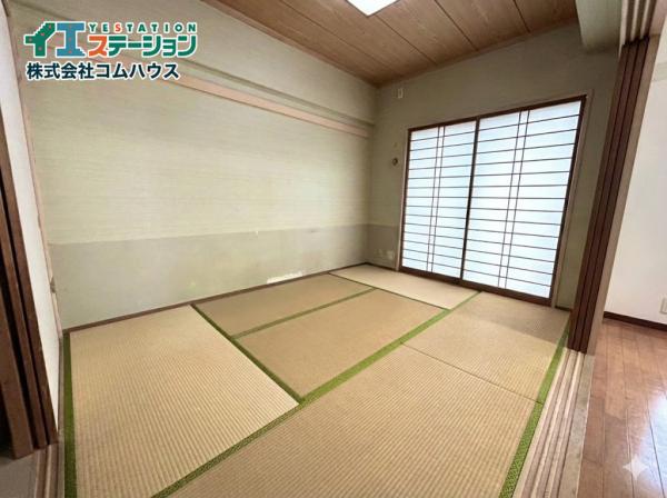 アルフィーネ新箱崎パークサイド 和室