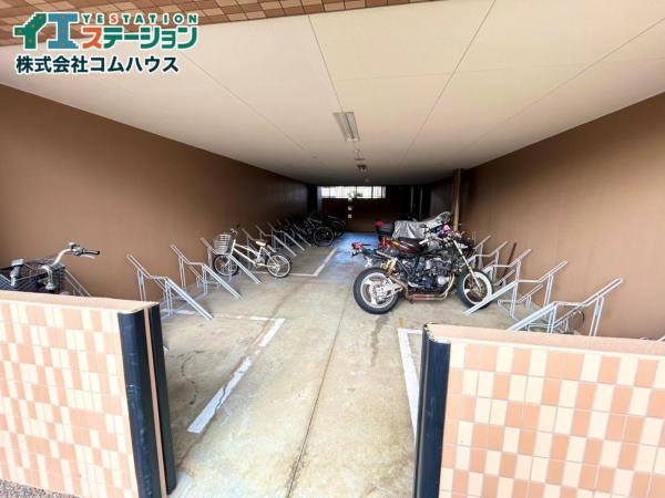 サントノーレ福岡東 駐輪場