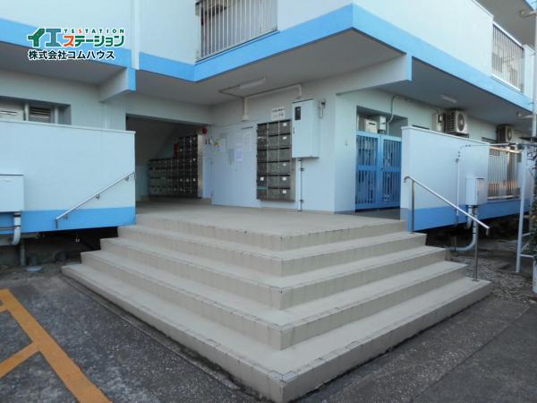 ニュー千早団地3棟 エントランス 