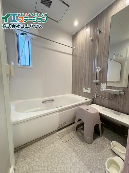 和白東１丁目築浅戸建 浴室 