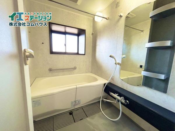 アルフィーネ新箱崎パークサイド 浴室 