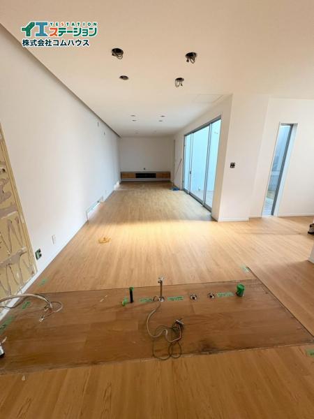 香椎駅東3丁目戸建 リビング 