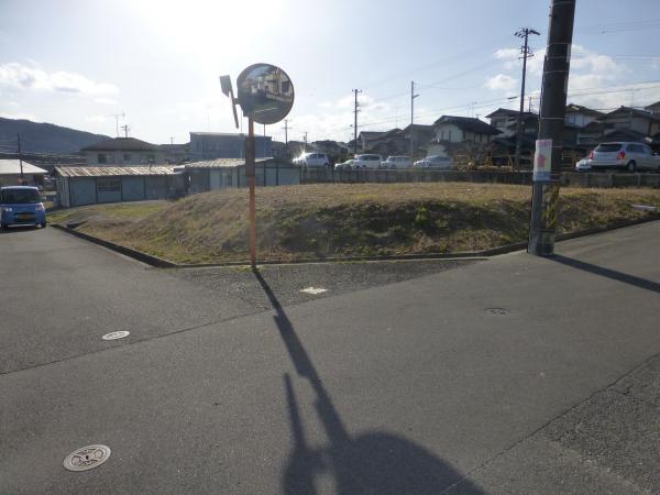 安濃町田端上野 