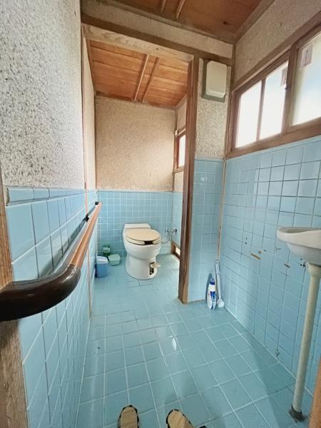 行橋市大字道場寺　中古戸建 トイレ 