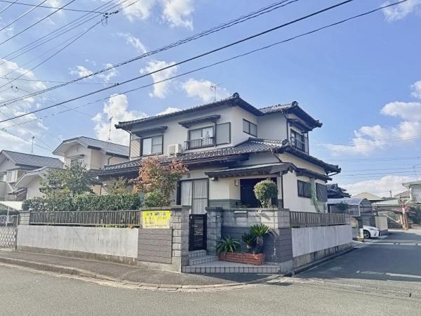 中古戸建 鞍手郡鞍手町弥生１丁目 JR筑豊本線鞍手駅 1,080万円