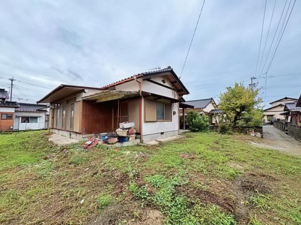 中古戸建・中古住宅 築上郡築上町大字椎田 JR日豊本線椎田駅 60万円