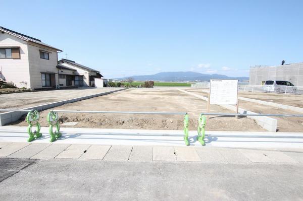 二夕土地　建築条件無し 