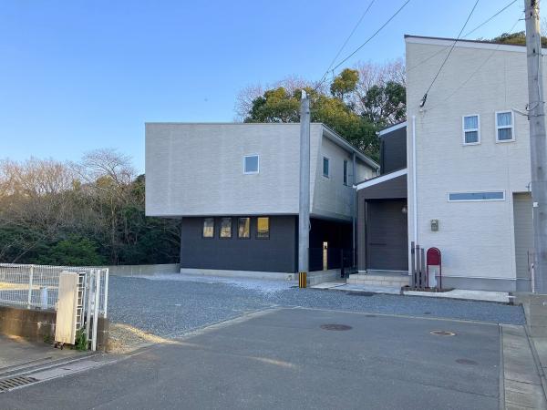 南片江５丁目中古戸建（築８年・デザイナーズ住宅） 現地外観写真 