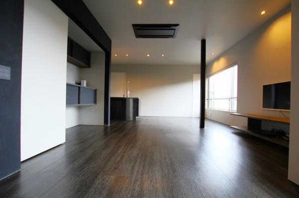 南片江５丁目中古戸建（築８年・デザイナーズ住宅） リビング 