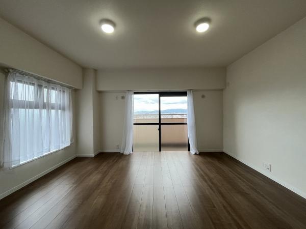 ライオンズマンション長丘ガーデン2番館 リビング 