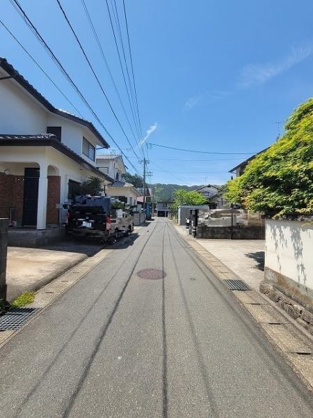 後野3丁目古屋付土地 前面道路含む現地写真 