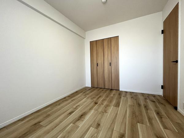 アーサー三苫ステーション 洋室