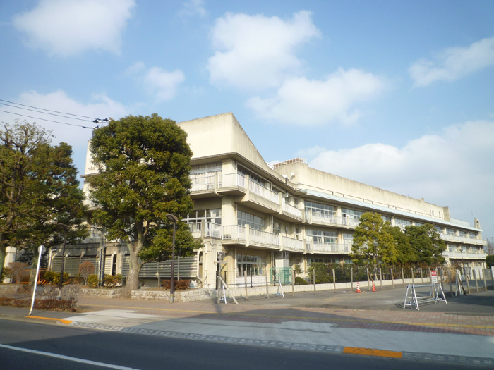 西東京市立明保中学校