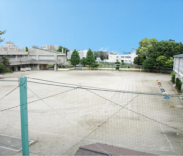 清瀬市立芝山小学校